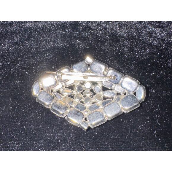 Vintage Art Deco Brooch Silver and Rhinestones Pin Closure Diamond Shape - Picture 3 of 6